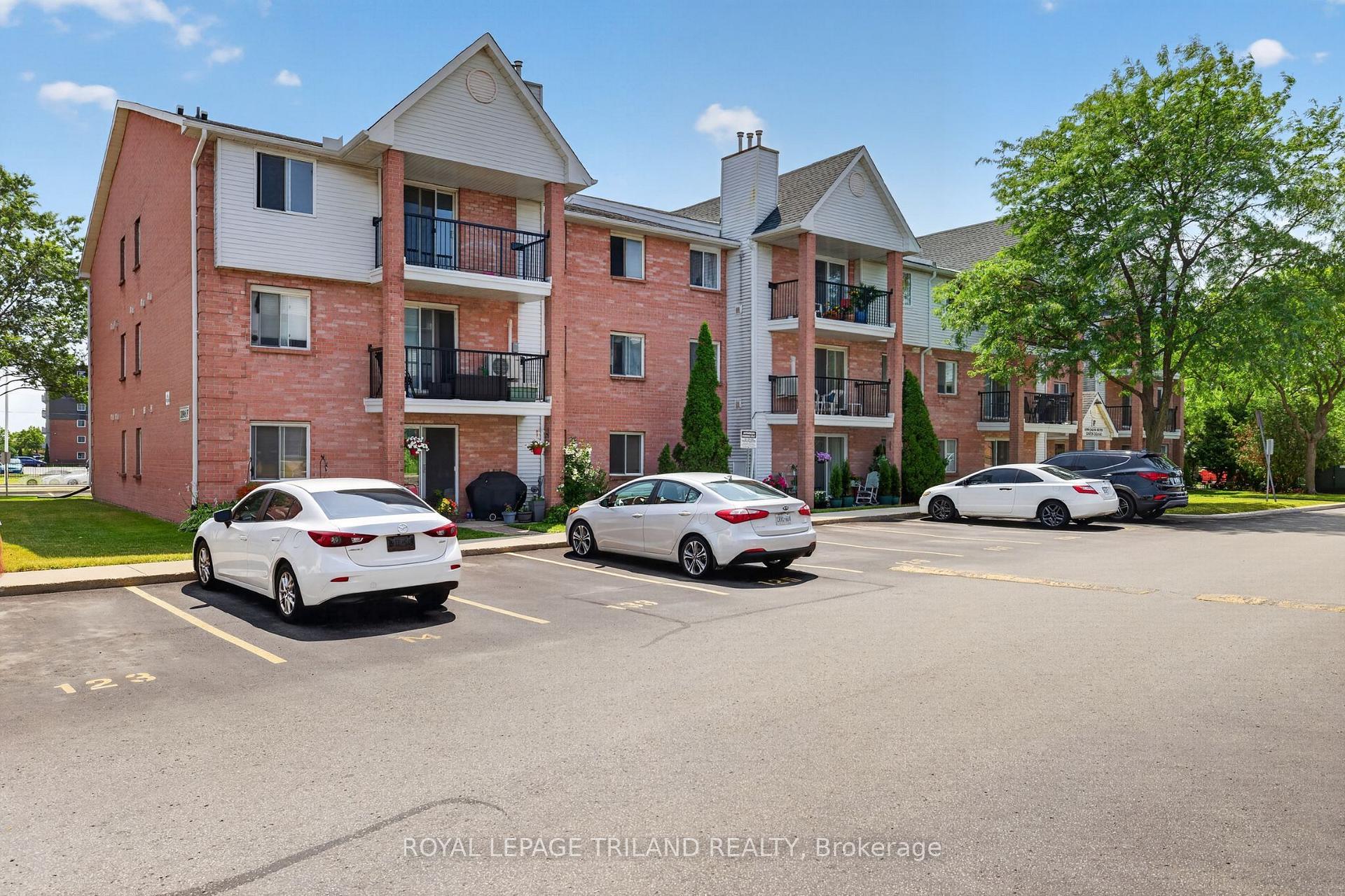 Photo 3 of Unit 130, 1096 Jalna Boulevard, London, South X — HOMEH