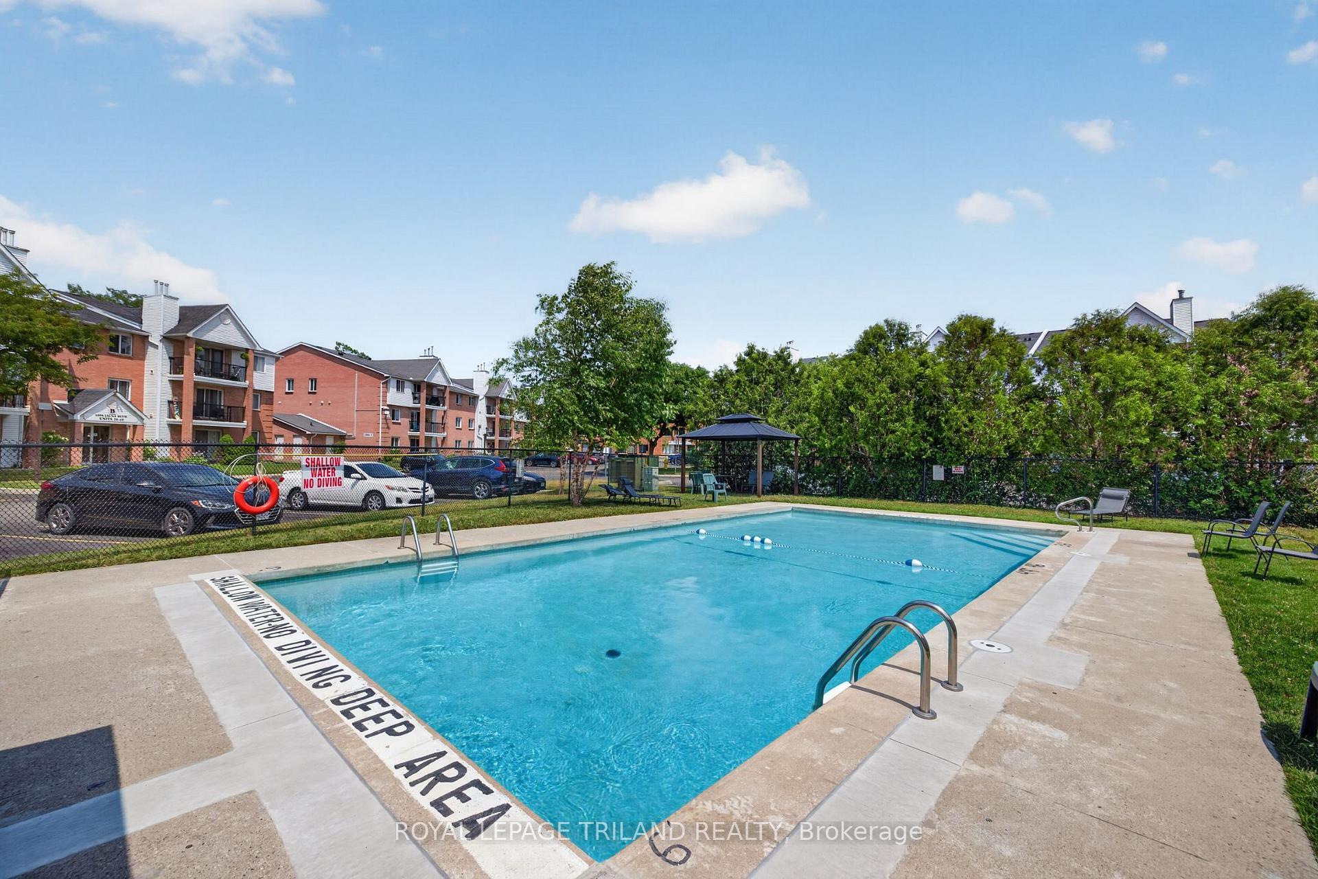 Photo 5 of Unit 130, 1096 Jalna Boulevard, London, South X — HOMEH