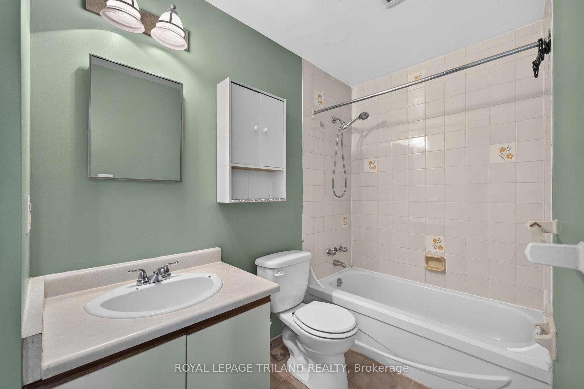 Photo 16 of Unit 130, 1096 Jalna Boulevard, London, South X — HOMEH
