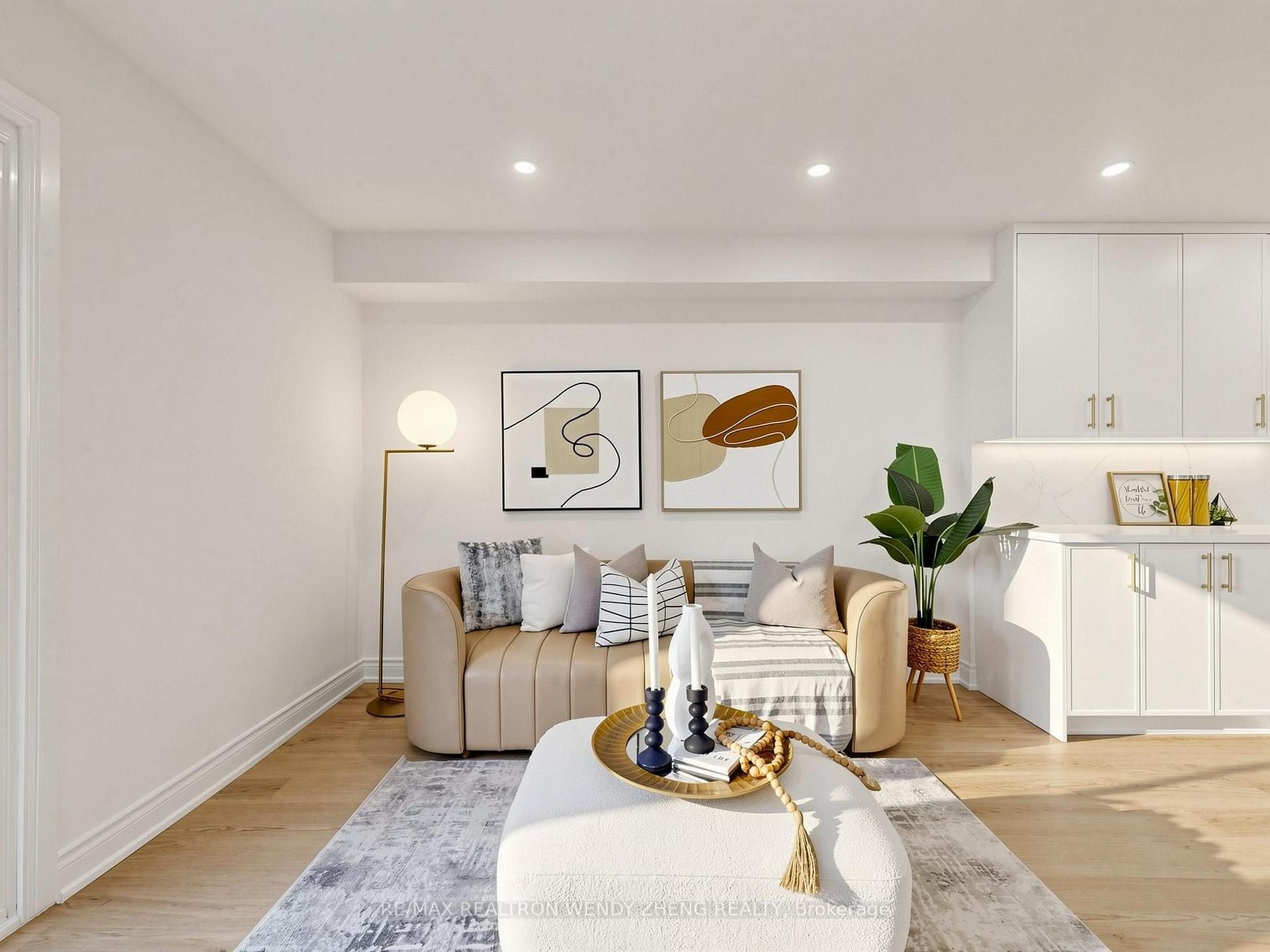 Photo 13 of 55 Brownstone Circle, Vaughan, Crestwood-Springfarm-Yorkhill — HOMEH