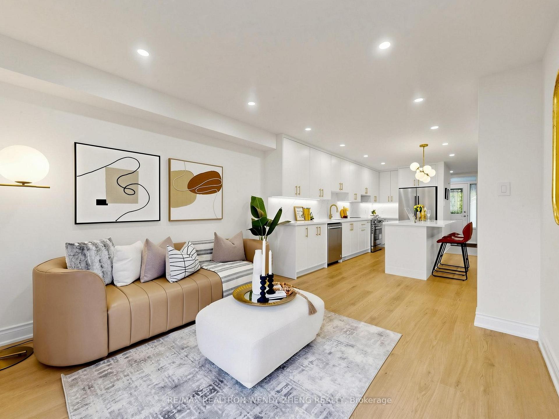 Photo 14 of 55 Brownstone Circle, Vaughan, Crestwood-Springfarm-Yorkhill — HOMEH