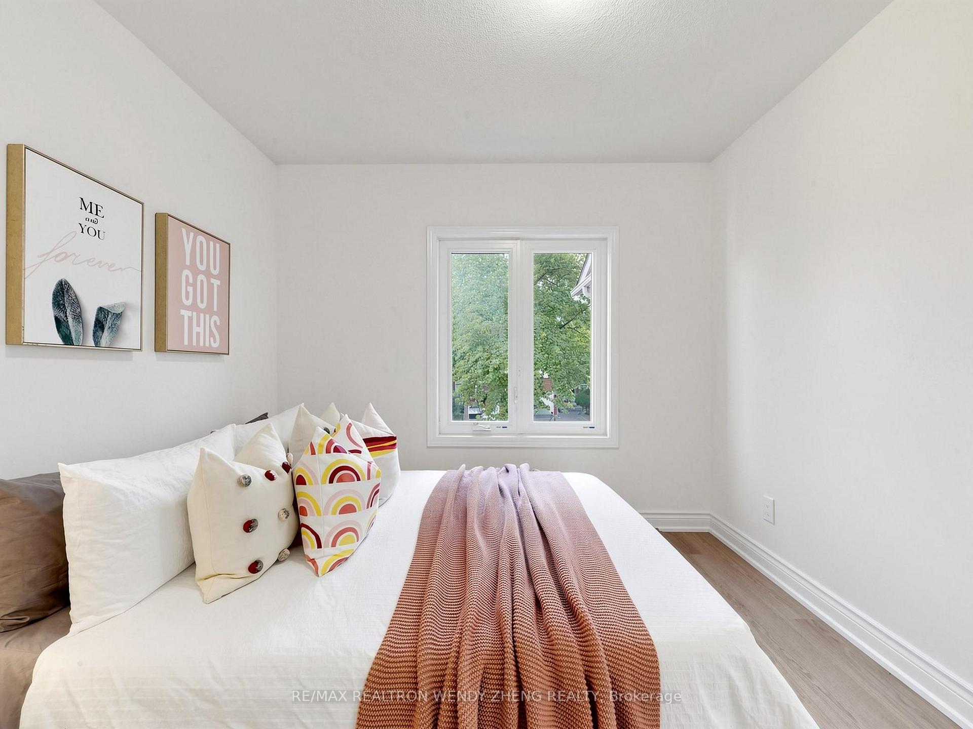 Photo 30 of 55 Brownstone Circle, Vaughan, Crestwood-Springfarm-Yorkhill — HOMEH