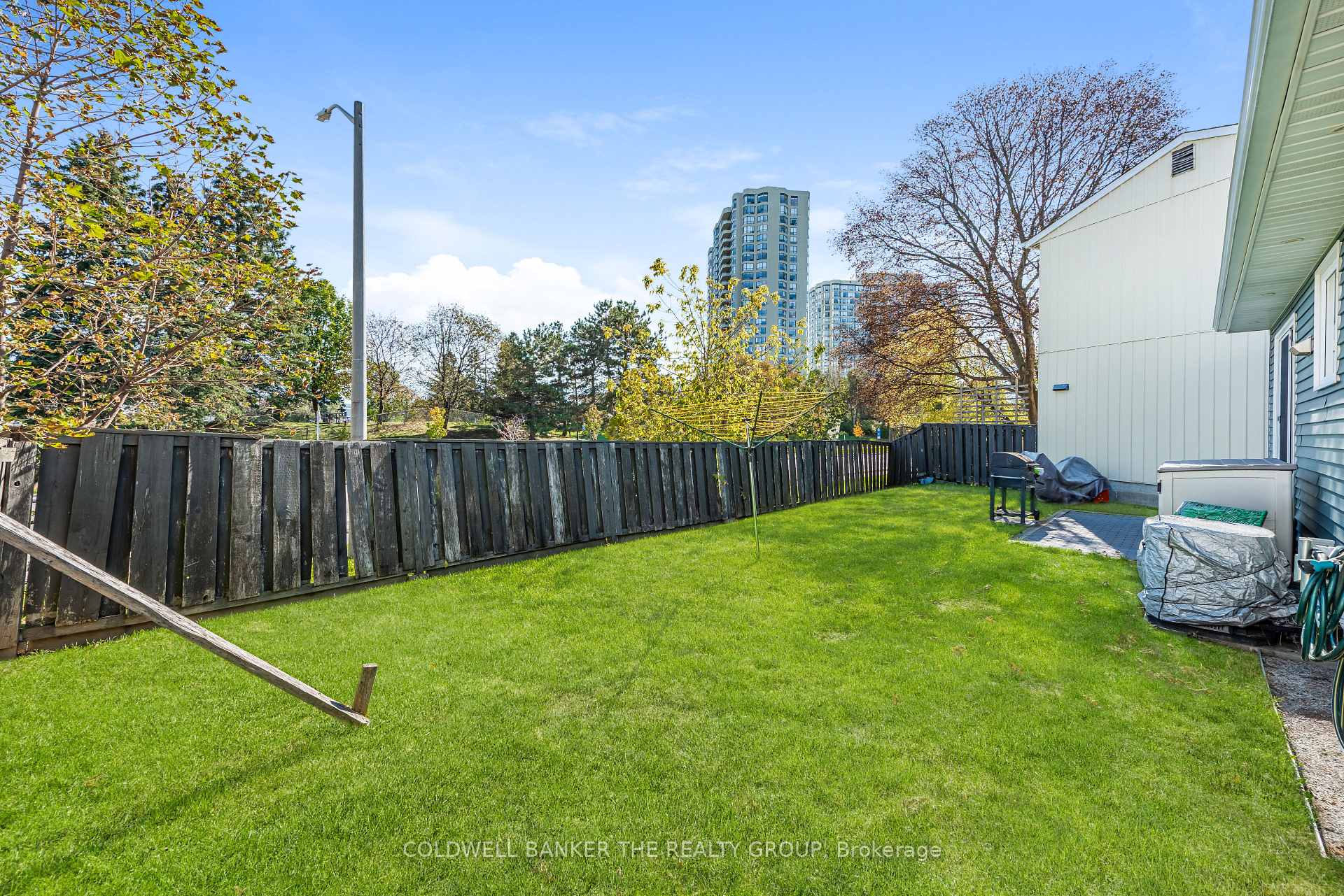 Photo 28 of 87 Huntingwood Crescent, Brampton, Central Park — HOMEH