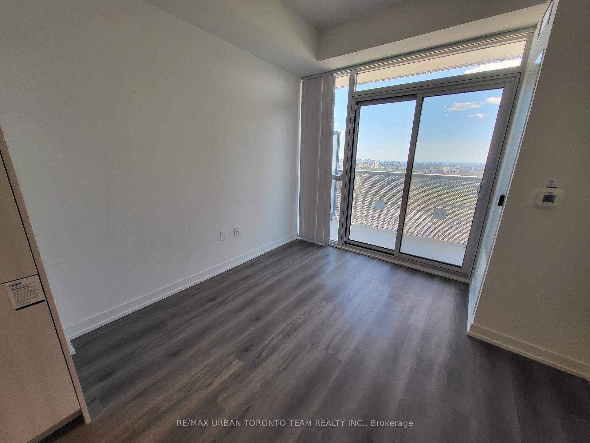 Photo 6 of Unit 5805, 225 Commerce Street, Vaughan, Vaughan Corporate Centre — HOMEH