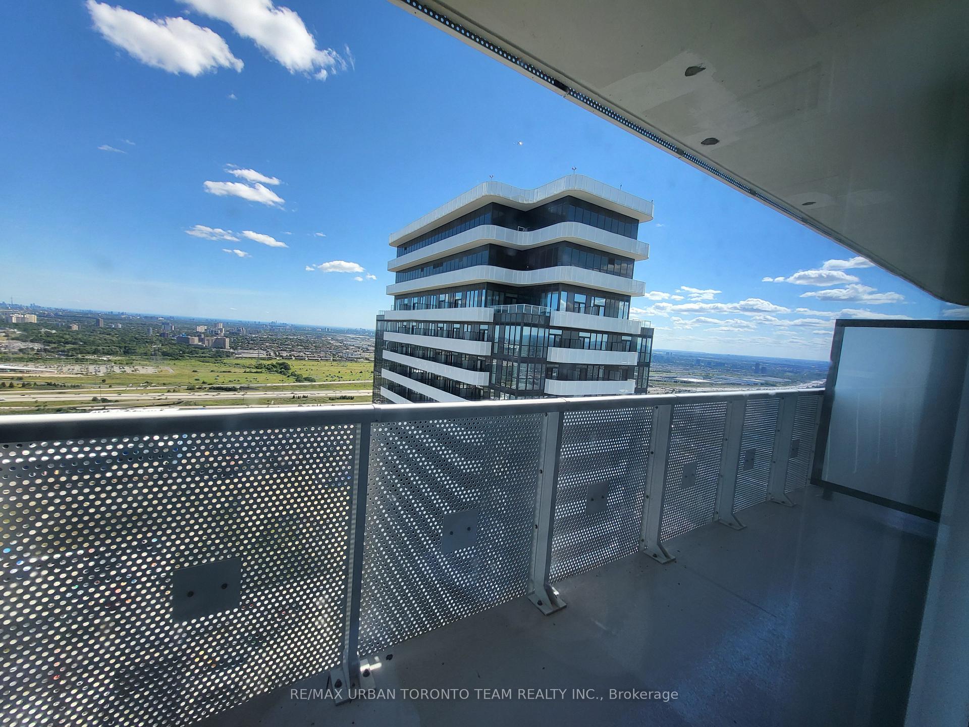 Photo 8 of Unit 5805, 225 Commerce Street, Vaughan, Vaughan Corporate Centre — HOMEH