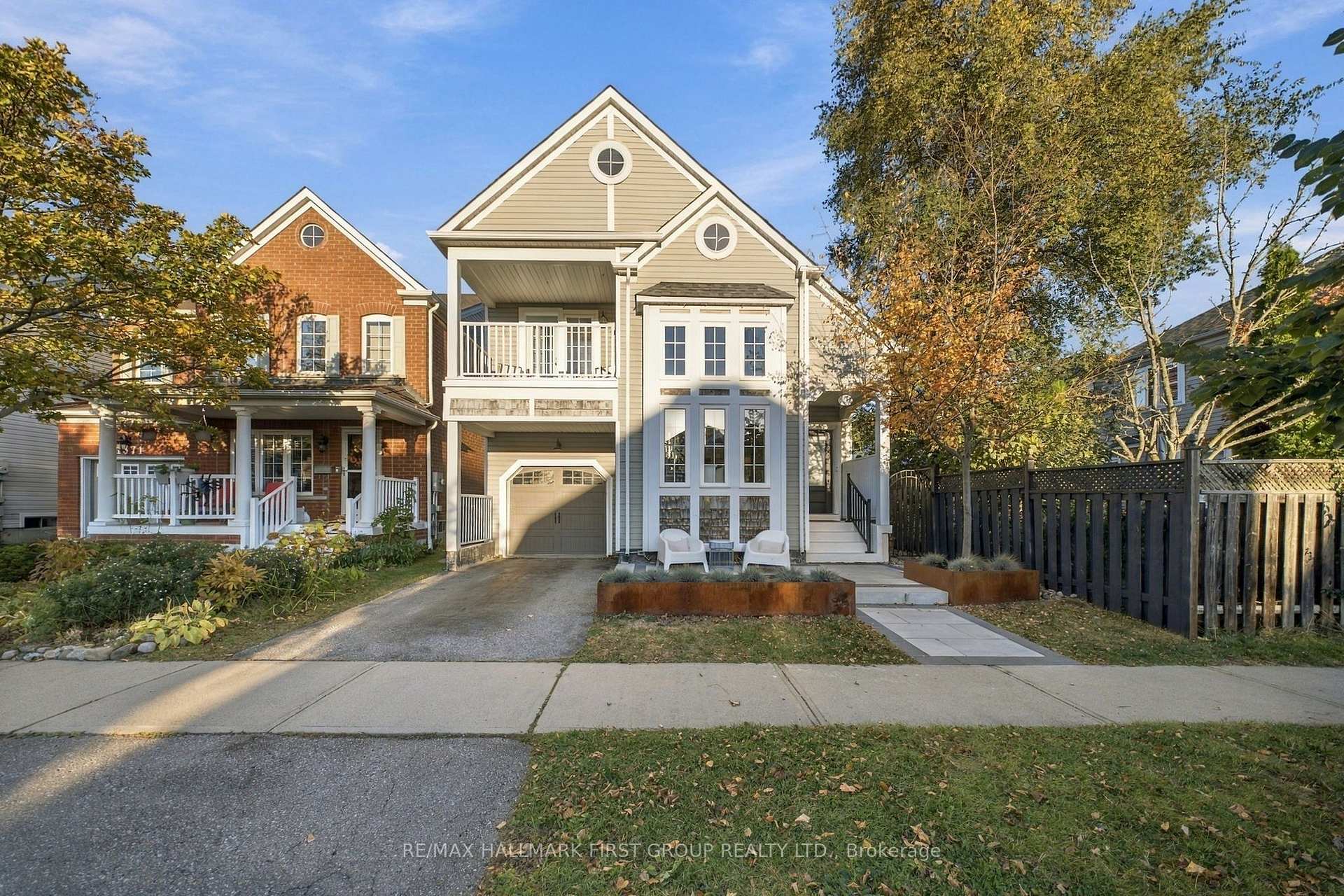 Front of 1367 Dumont Street