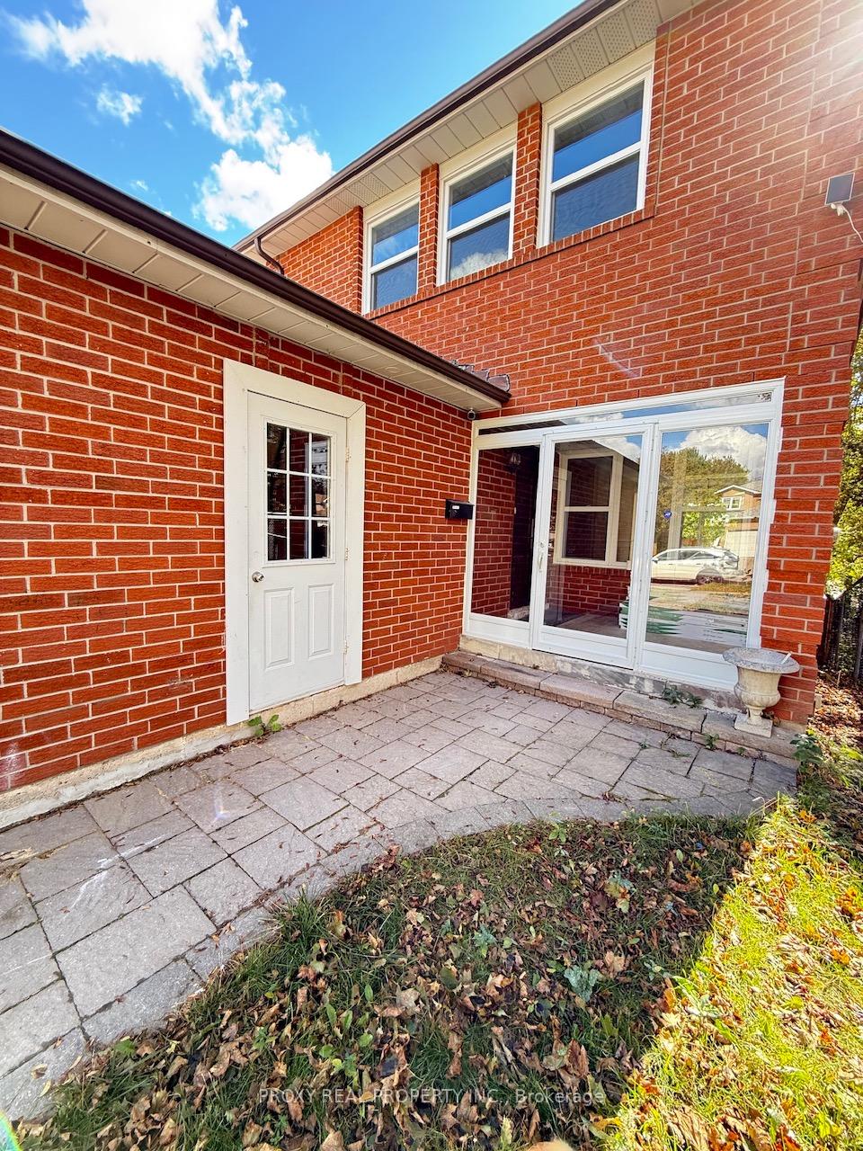 Photo 3 of Unit Main and Second, 49 Gray Crescent, Richmond Hill, North Richvale — HOMEH