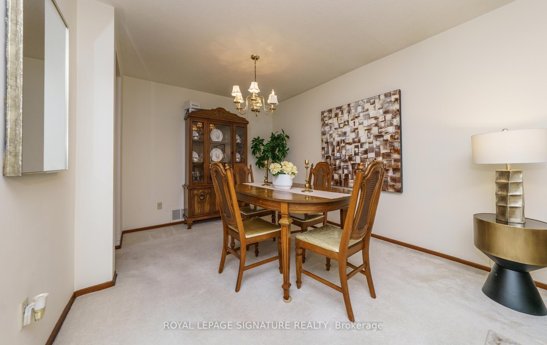 Photo 6 of 57 Darnborough Way, Scarborough, L'Amoreaux — HOMEH