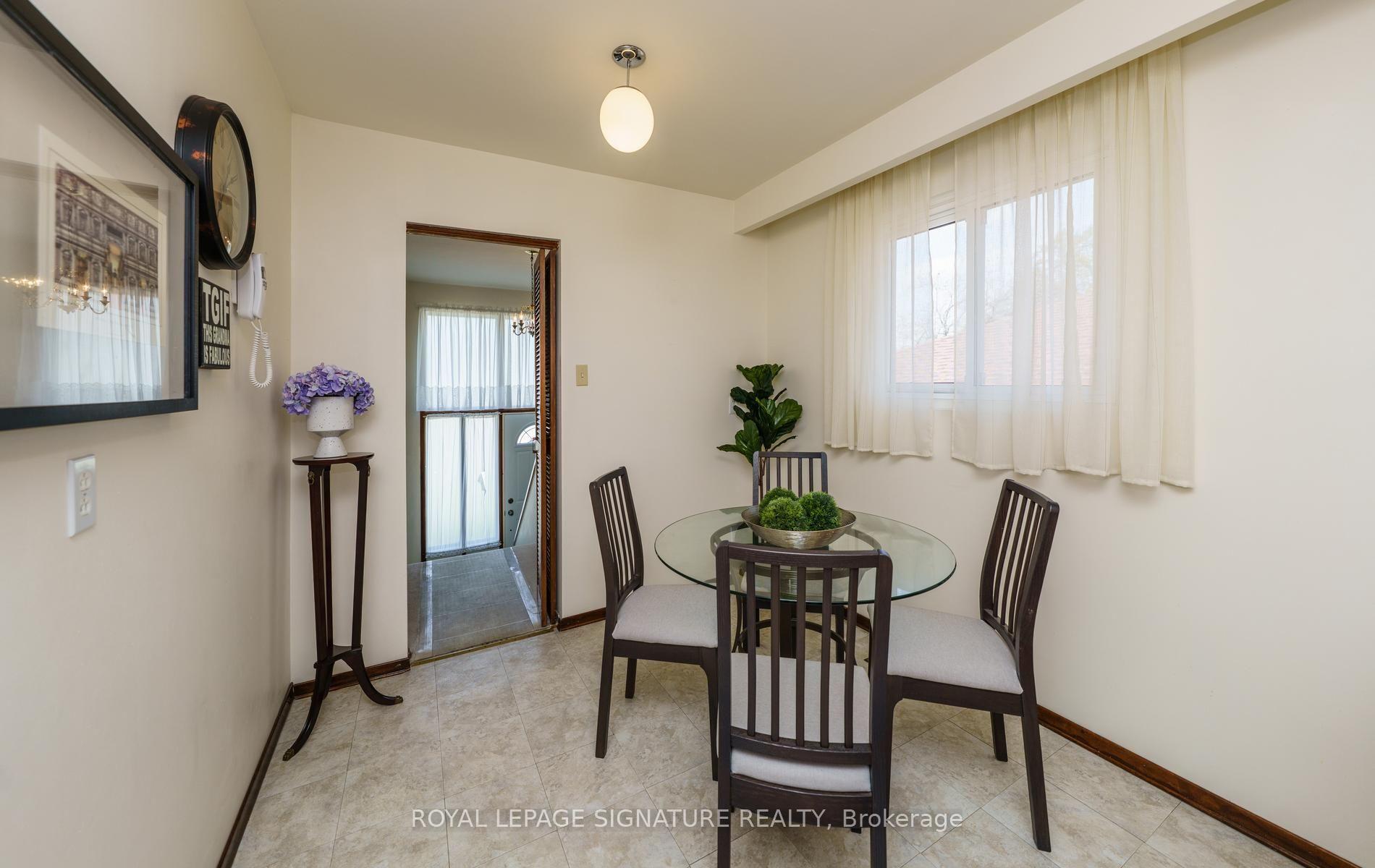 Photo 12 of 57 Darnborough Way, Scarborough, L'Amoreaux — HOMEH