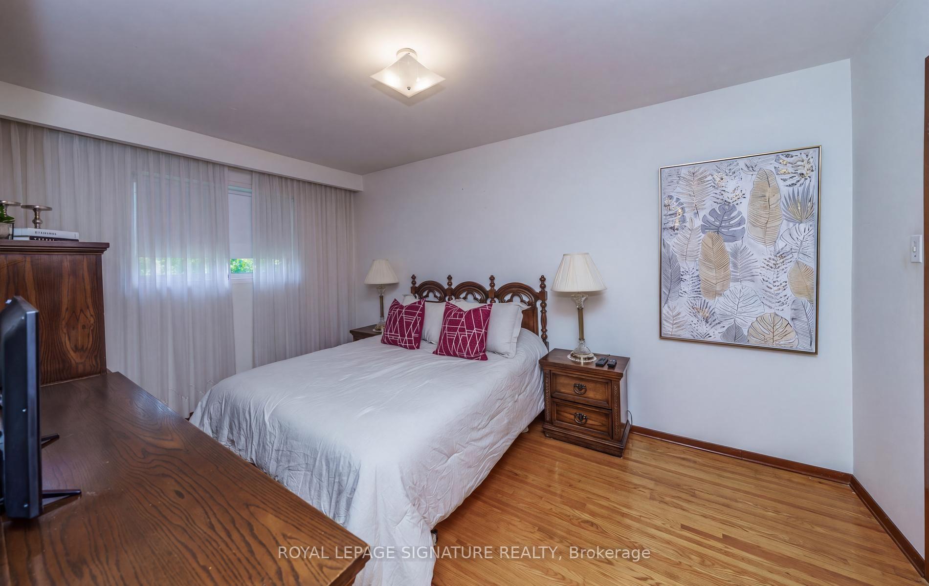 Photo 13 of 57 Darnborough Way, Scarborough, L'Amoreaux — HOMEH