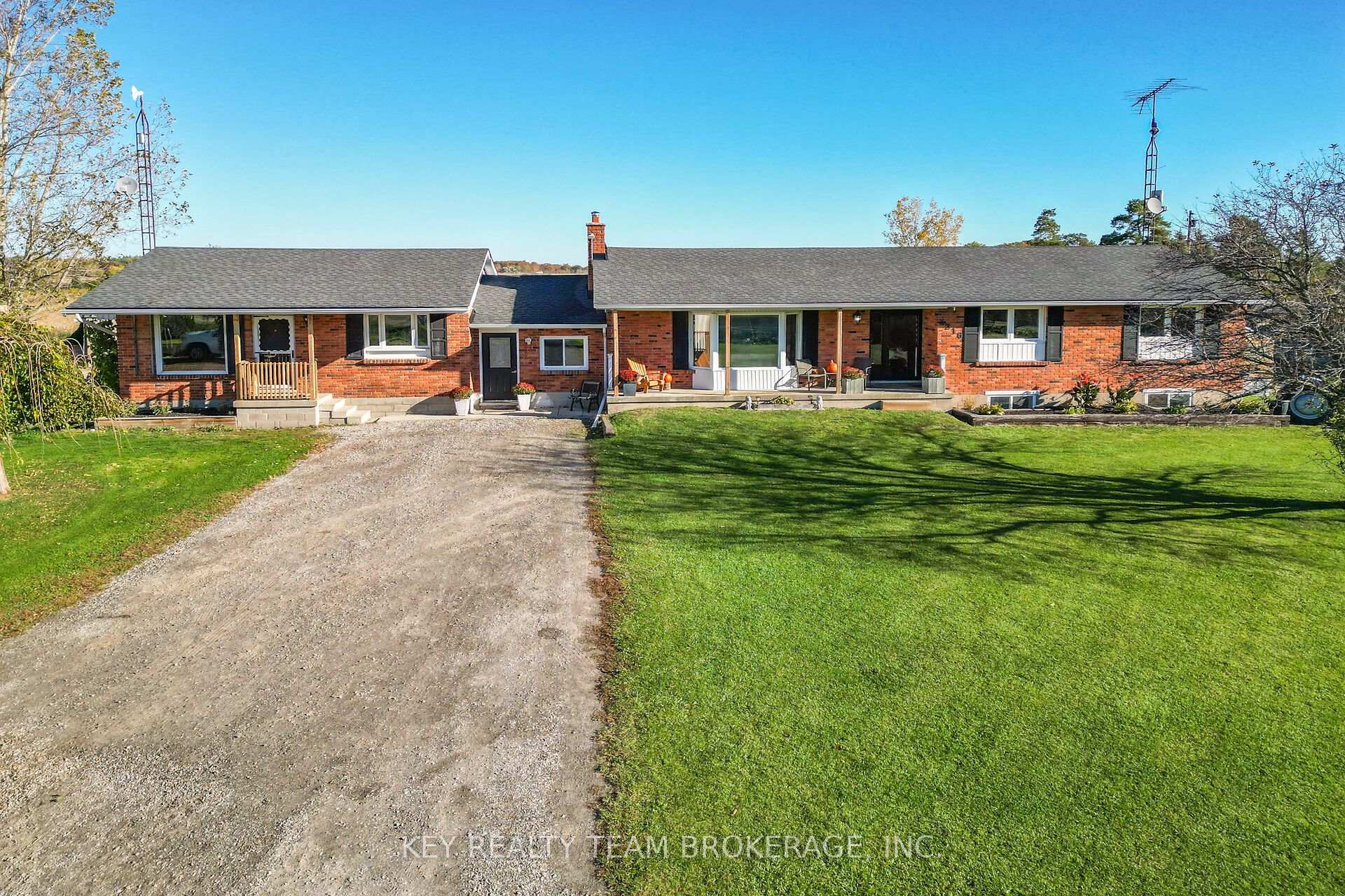 Photo 3 of 3216 Hall Road, Hamilton, Binbrook — HOMEH