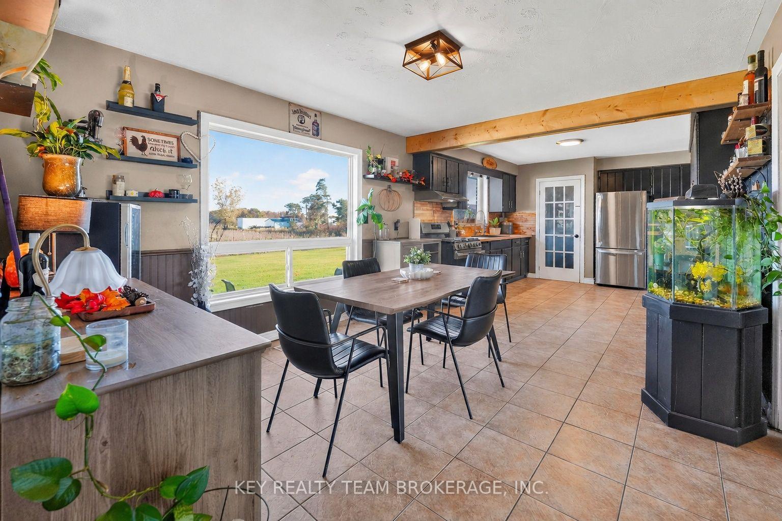 Photo 13 of 3216 Hall Road, Hamilton, Binbrook — HOMEH