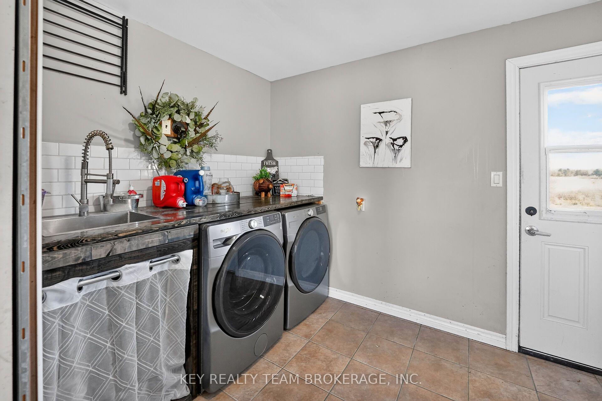 Photo 27 of 3216 Hall Road, Hamilton, Binbrook — HOMEH