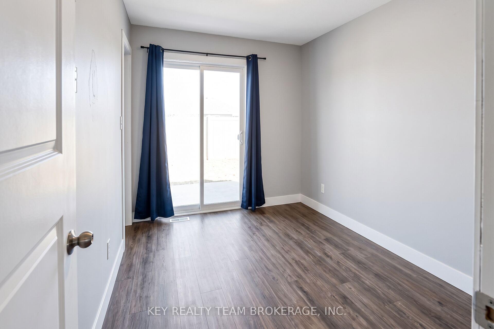 Photo 40 of 3216 Hall Road, Hamilton, Binbrook — HOMEH