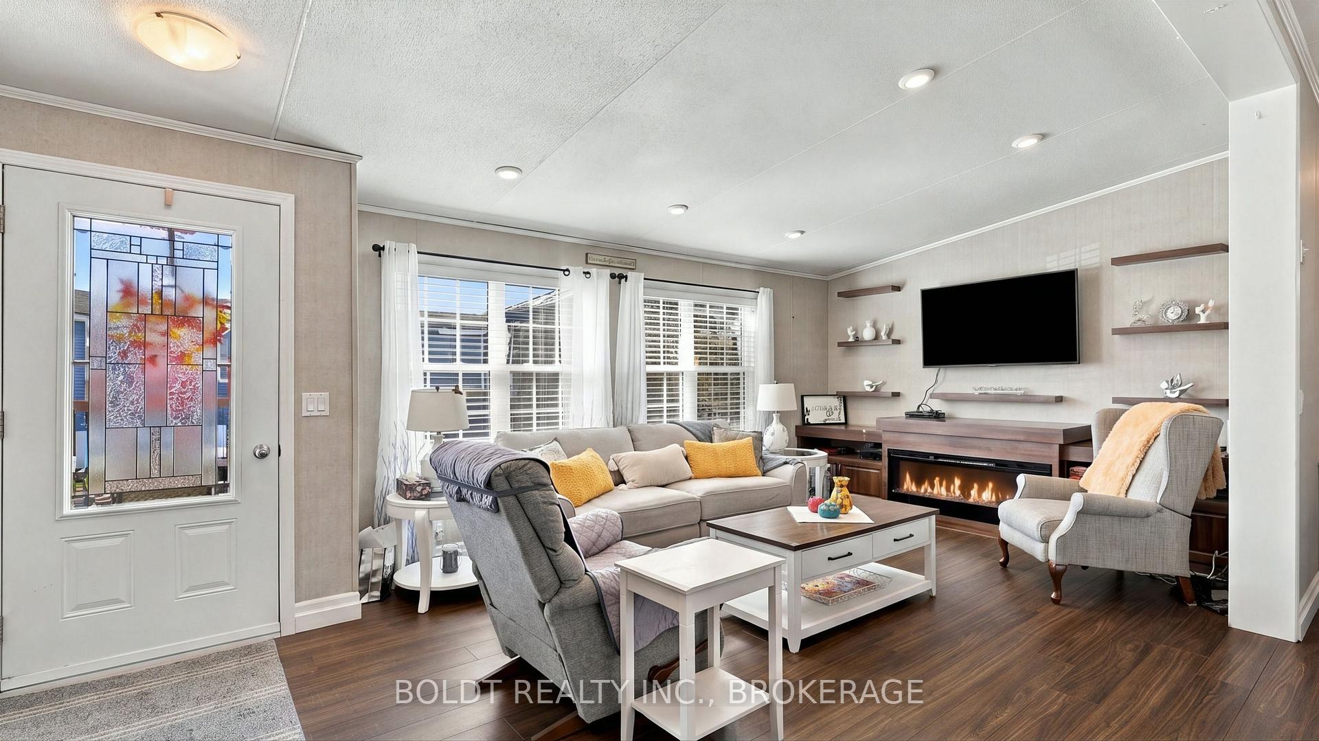 Photo 14 of Unit Ash 31, 4449 Milburough Line, Burlington, Rural Burlington — HOMEH