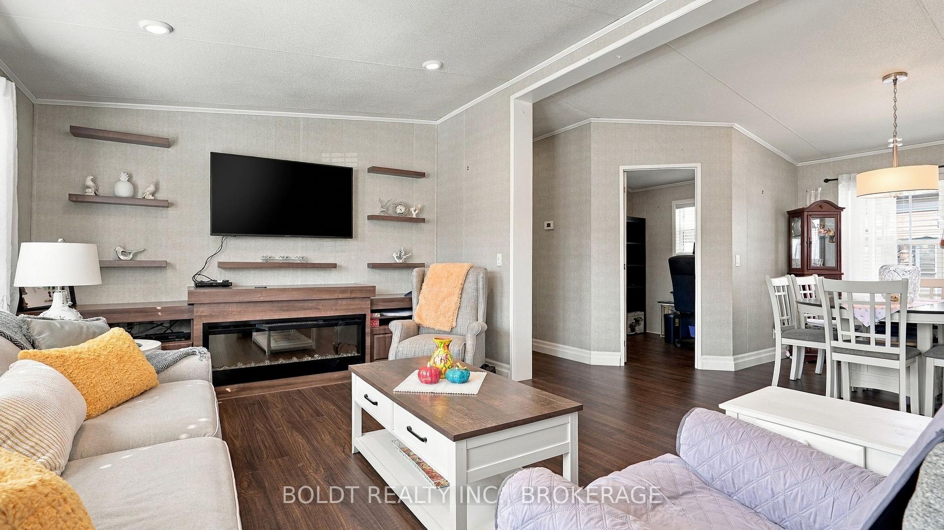 Photo 16 of Unit Ash 31, 4449 Milburough Line, Burlington, Rural Burlington — HOMEH