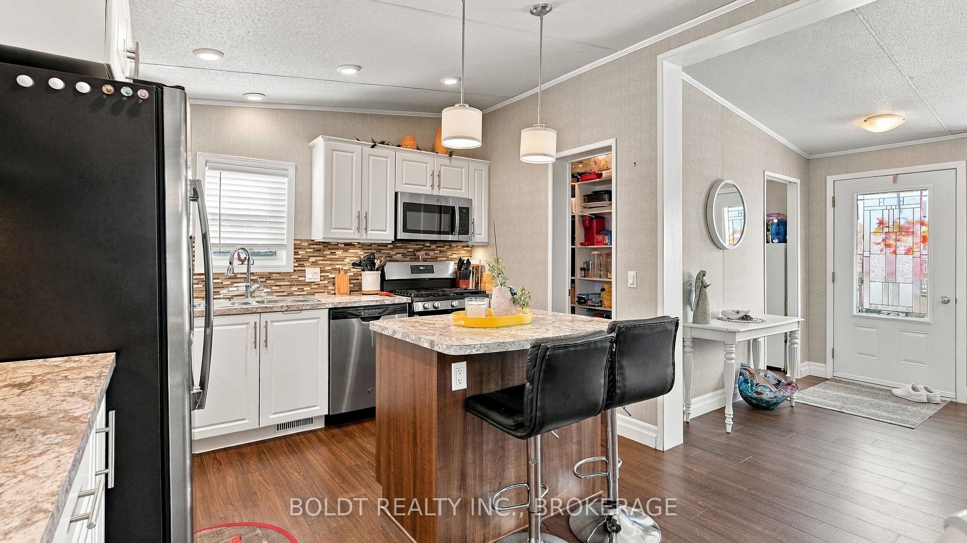 Photo 19 of Unit Ash 31, 4449 Milburough Line, Burlington, Rural Burlington — HOMEH