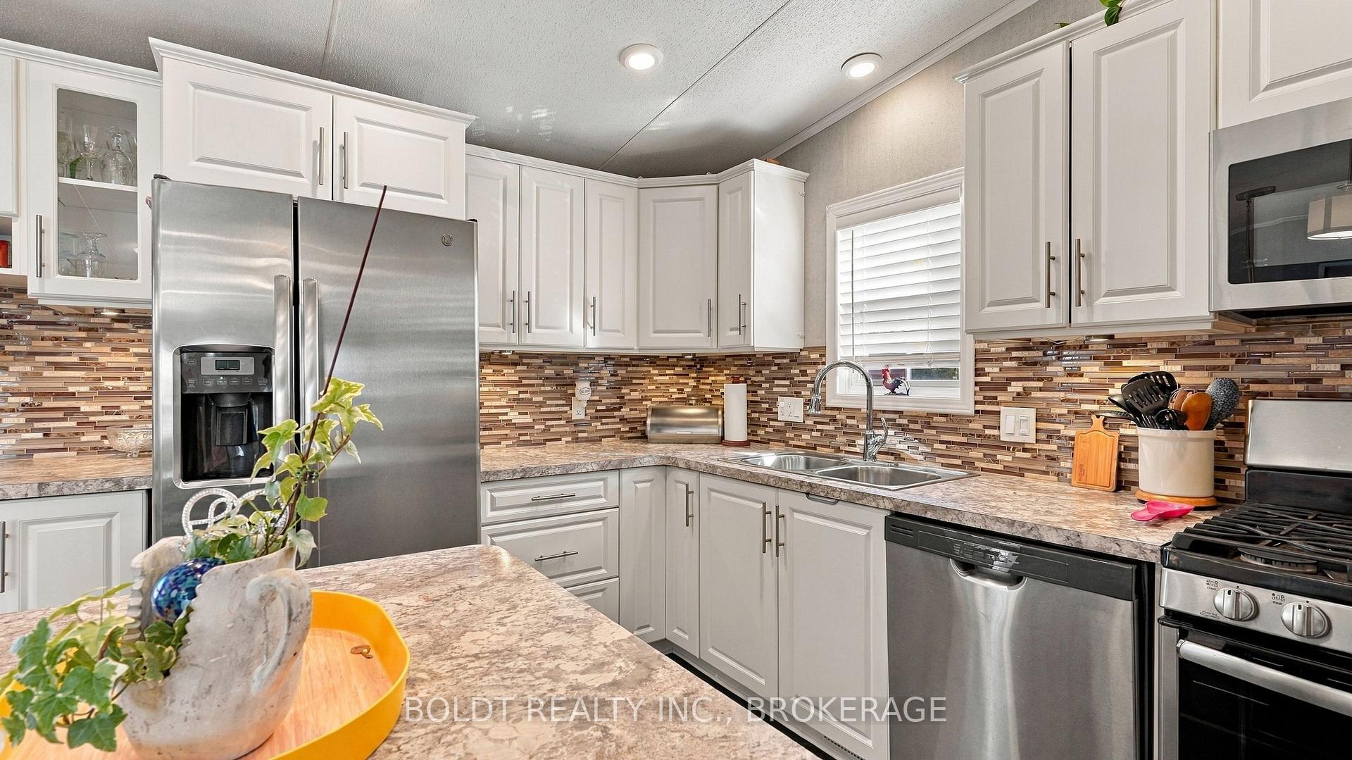 Photo 22 of Unit Ash 31, 4449 Milburough Line, Burlington, Rural Burlington — HOMEH