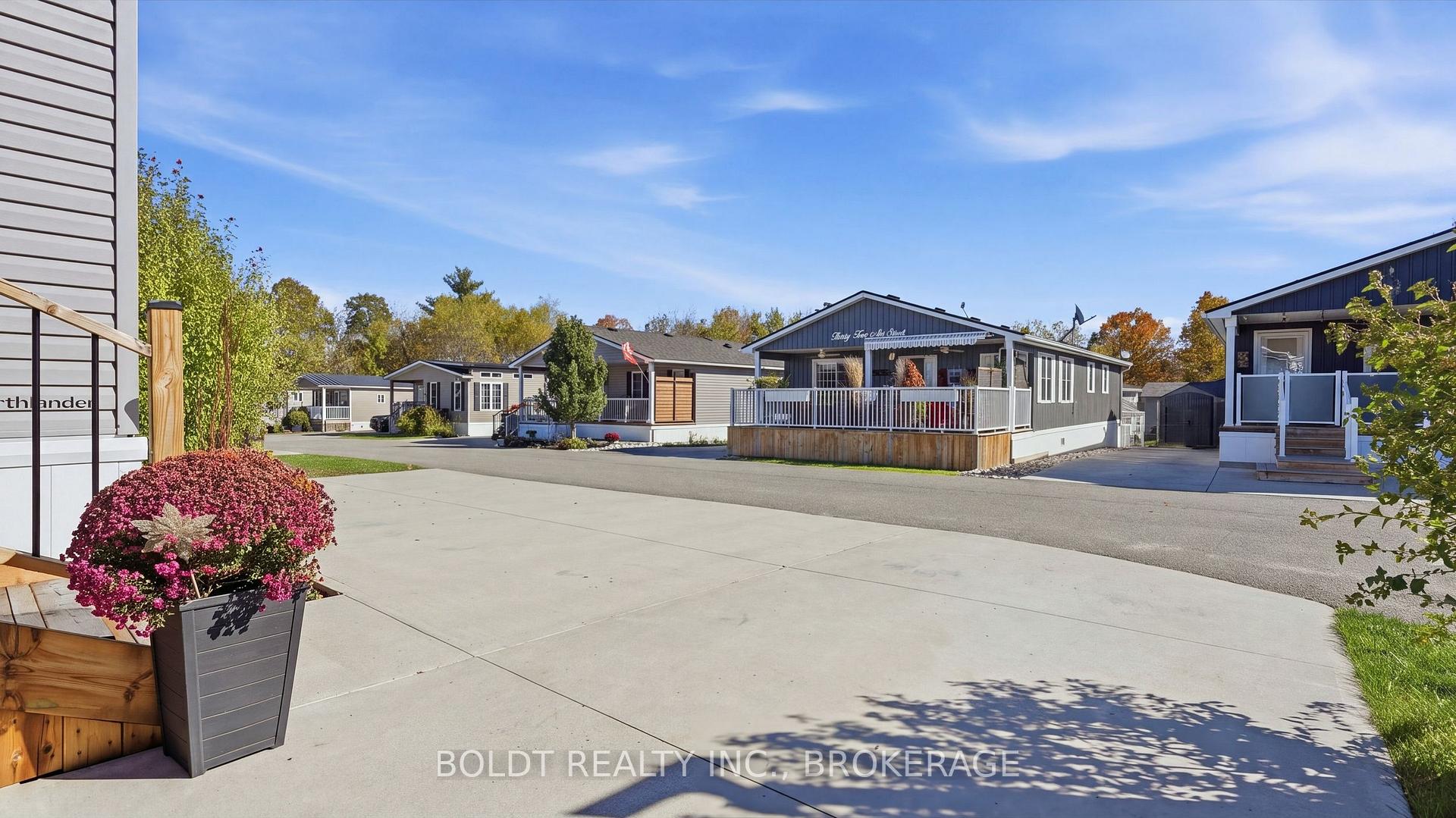 Photo 42 of Unit Ash 31, 4449 Milburough Line, Burlington, Rural Burlington — HOMEH
