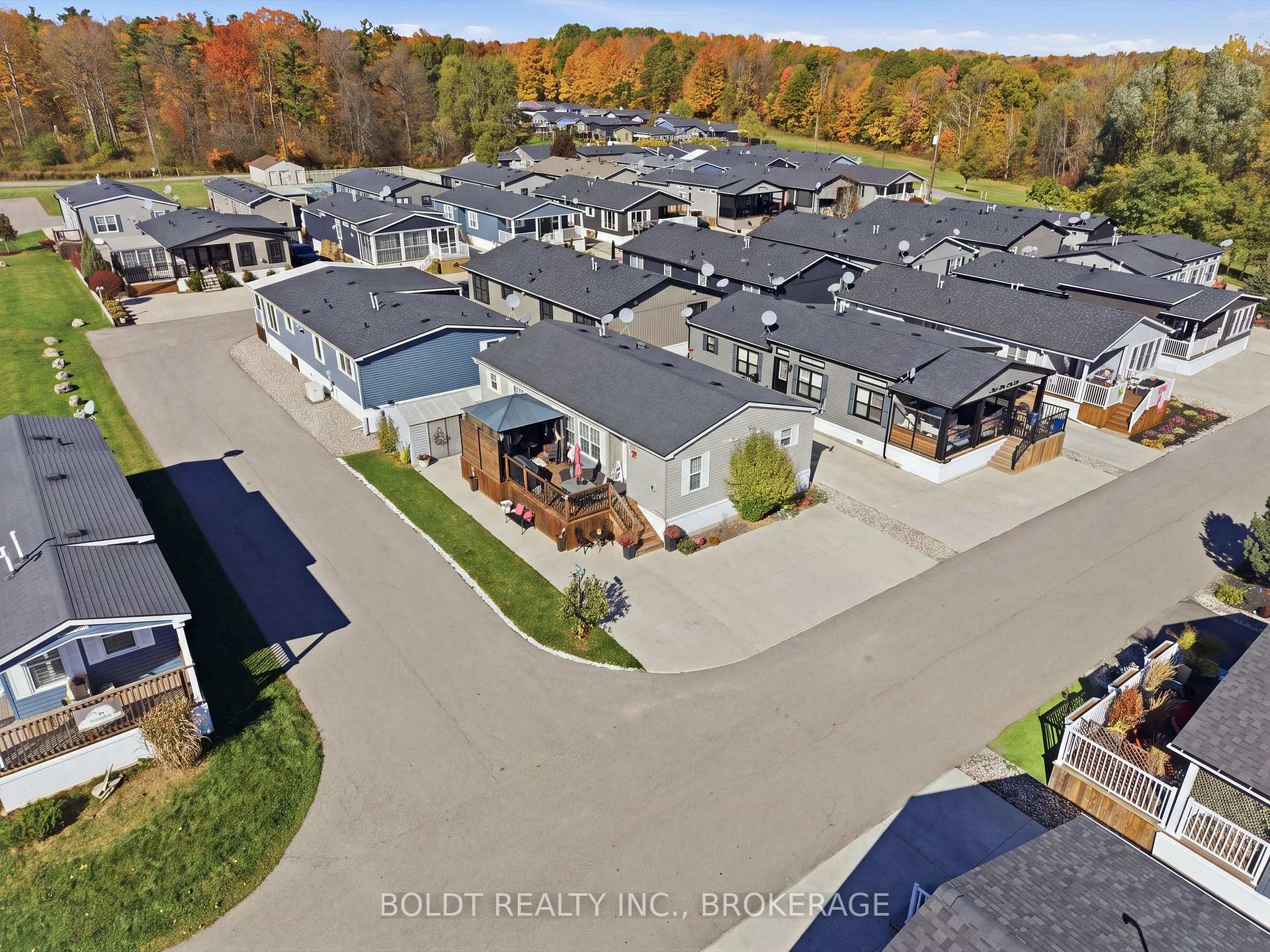 Photo 44 of Unit Ash 31, 4449 Milburough Line, Burlington, Rural Burlington — HOMEH