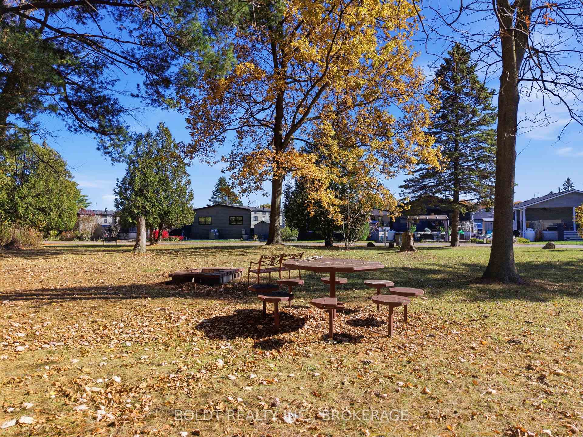 Photo 47 of Unit Ash 31, 4449 Milburough Line, Burlington, Rural Burlington — HOMEH