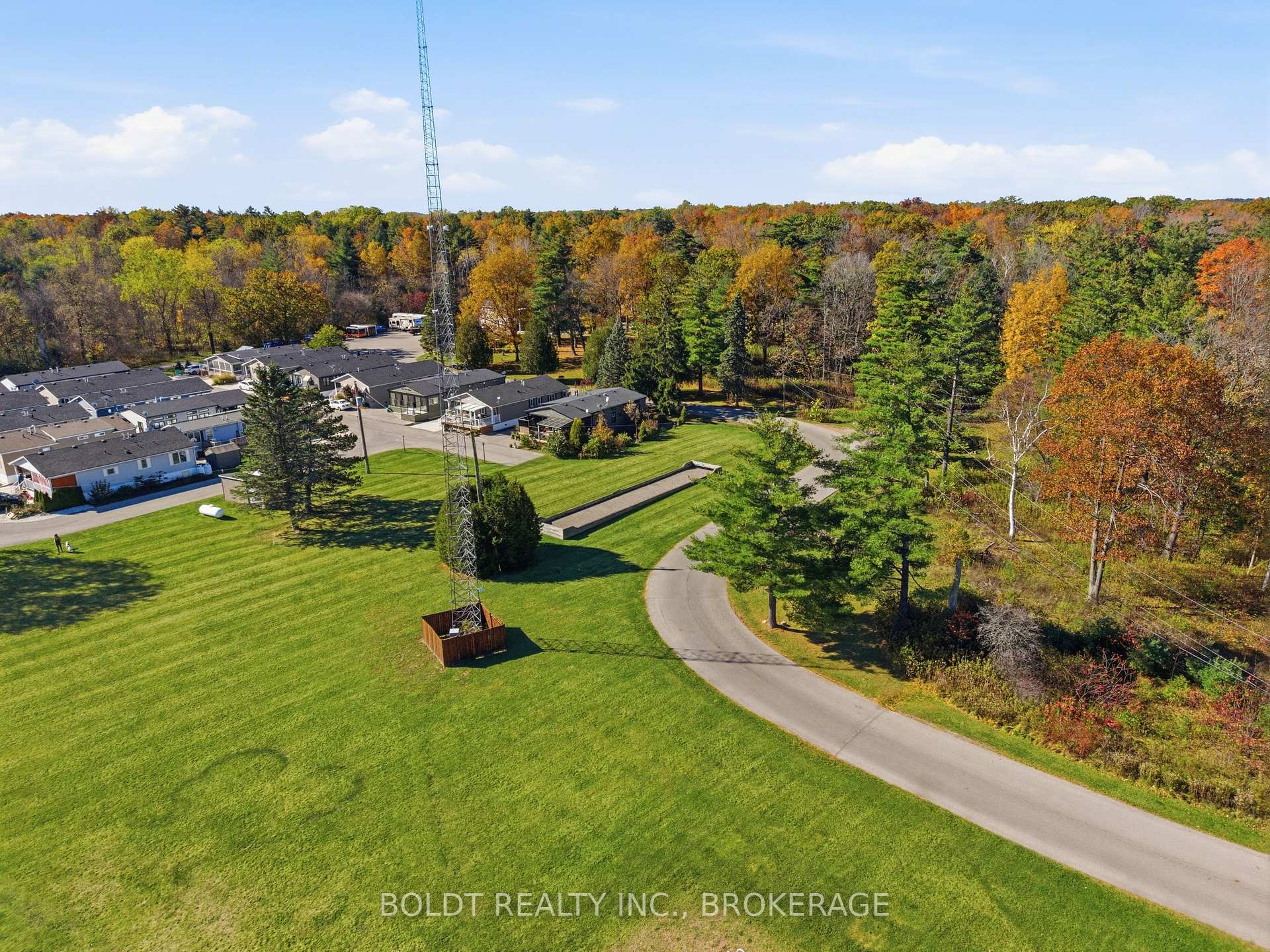Photo 48 of Unit Ash 31, 4449 Milburough Line, Burlington, Rural Burlington — HOMEH