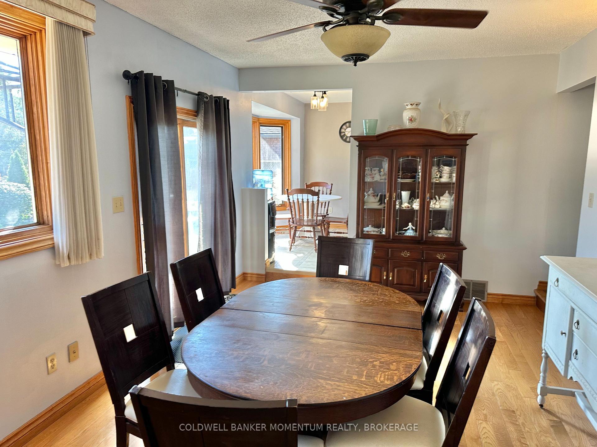 Photo 10 of 38 Mann Avenue, Norfolk, Simcoe — HOMEH