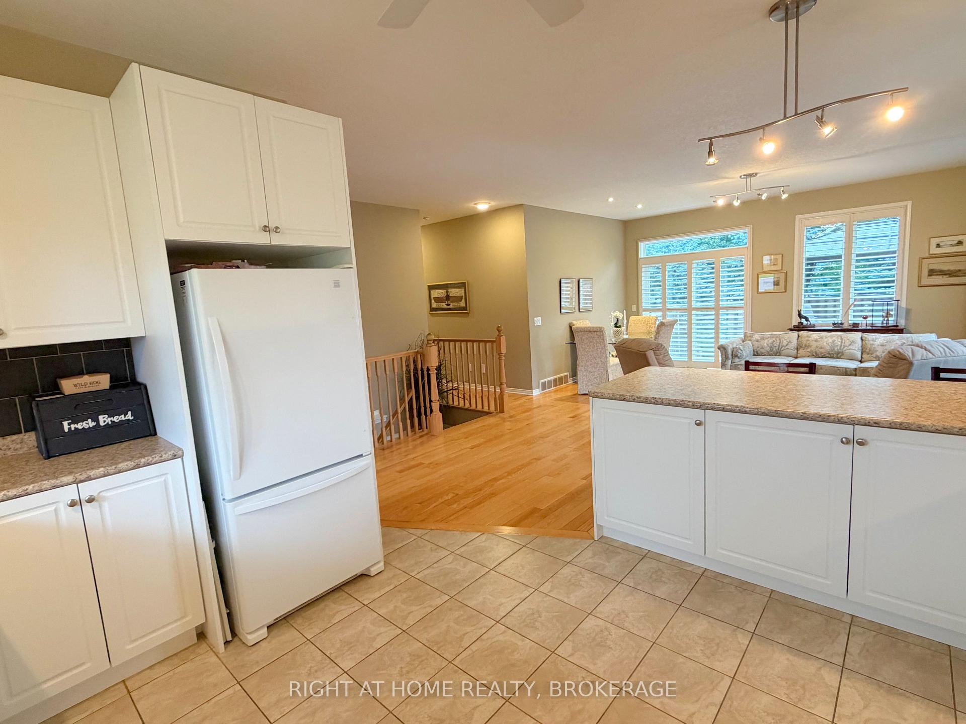 Photo 8 of Unit 40, 40 Stornoway Crescent, Huron East, Egmondville — HOMEH