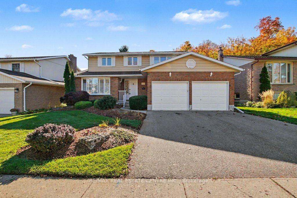 Photo 1 of 57 Trailview Drive, Kitchener — HOMEH