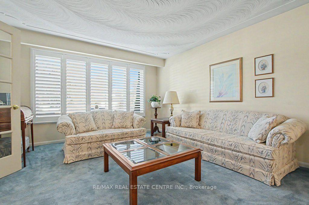 Photo 8 of 57 Trailview Drive, Kitchener — HOMEH