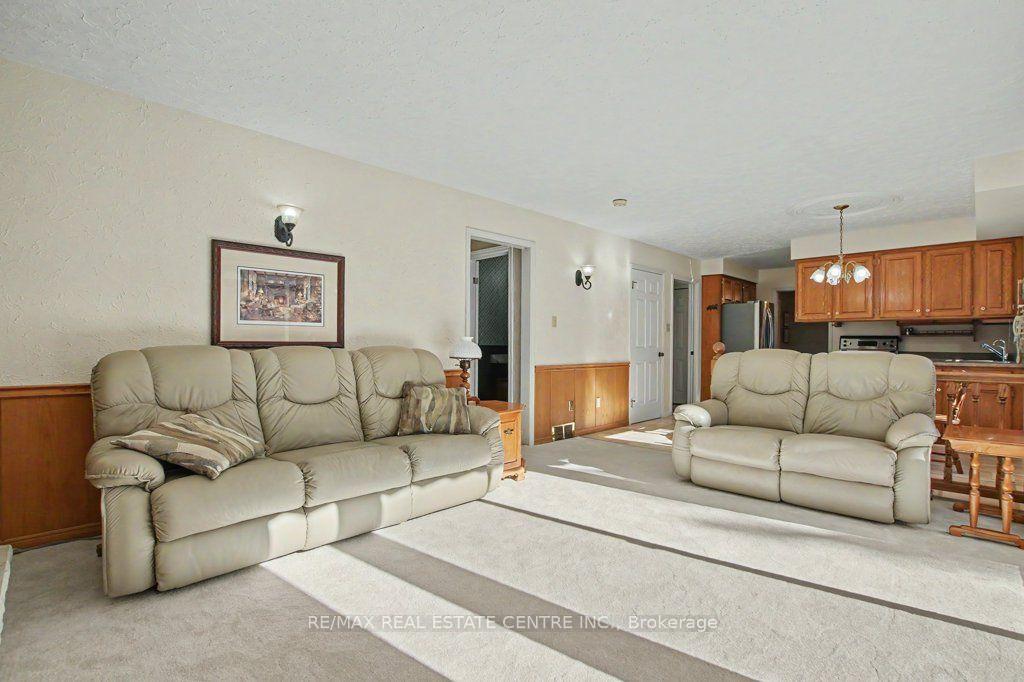 Photo 19 of 57 Trailview Drive, Kitchener — HOMEH
