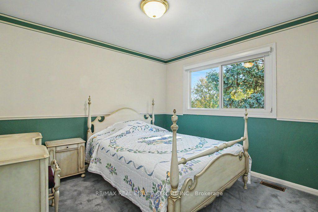 Photo 31 of 57 Trailview Drive, Kitchener — HOMEH