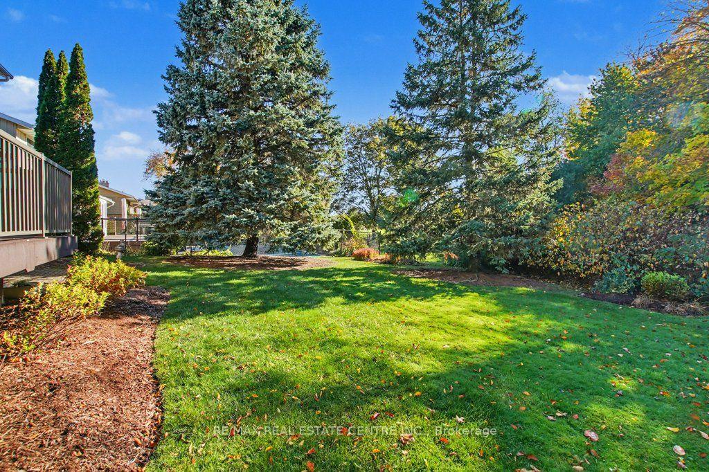 Photo 36 of 57 Trailview Drive, Kitchener — HOMEH