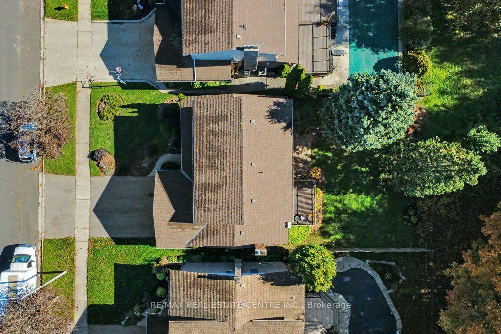 Photo 43 of 57 Trailview Drive, Kitchener — HOMEH