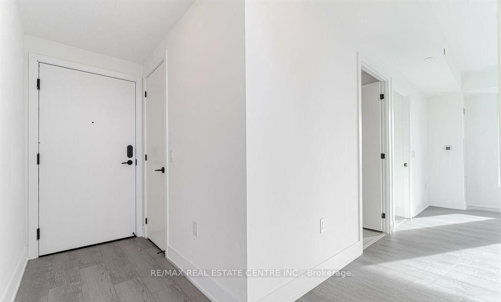 Photo 4 of Unit 232, 2450 Old Bronte Road, Oakville, Westmount — HOMEH