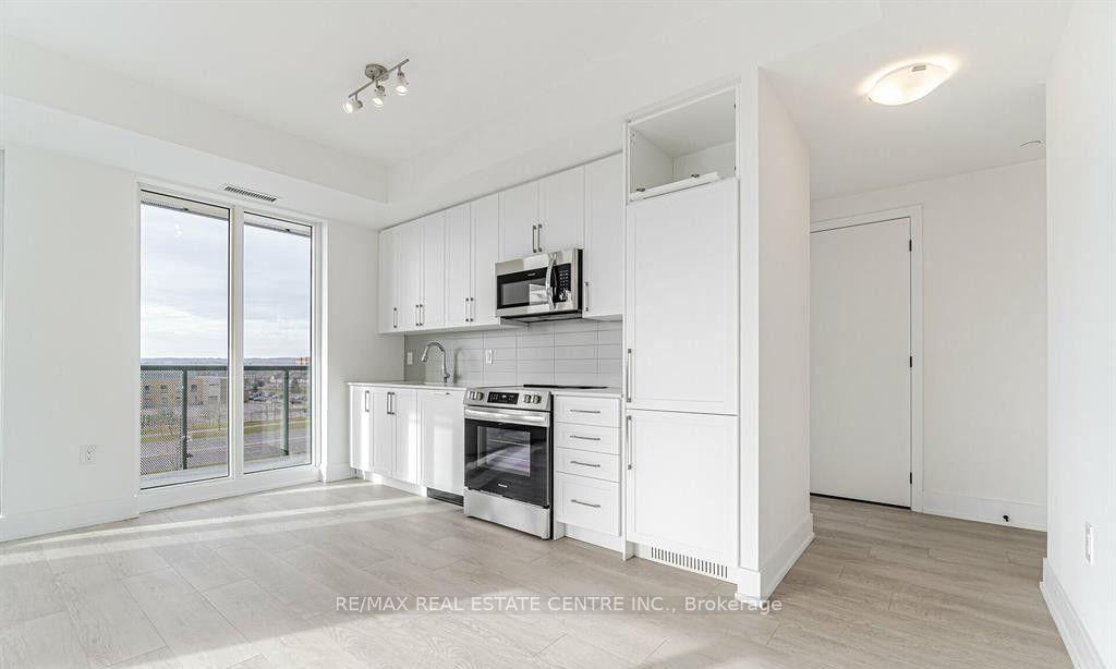 Photo 8 of Unit 232, 2450 Old Bronte Road, Oakville, Westmount — HOMEH
