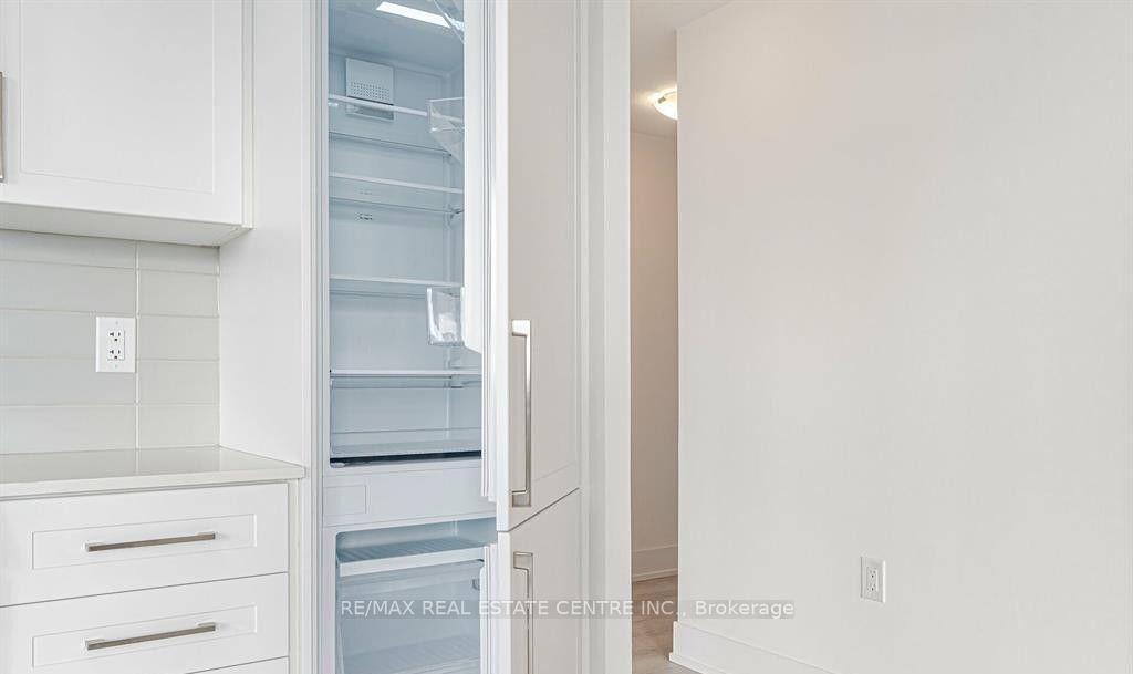 Photo 14 of Unit 232, 2450 Old Bronte Road, Oakville, Westmount — HOMEH