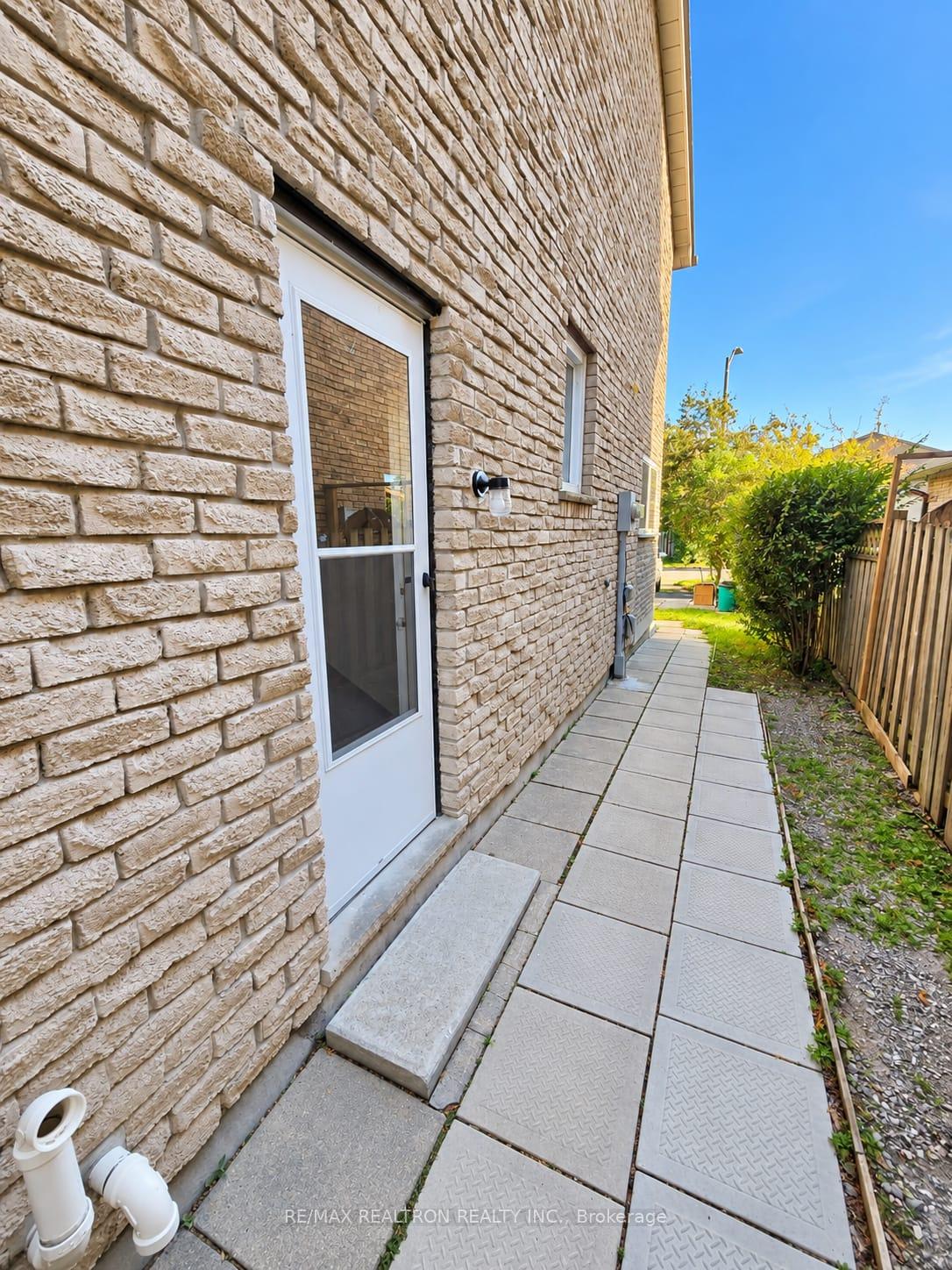 Photo of 80 Upton Crescent