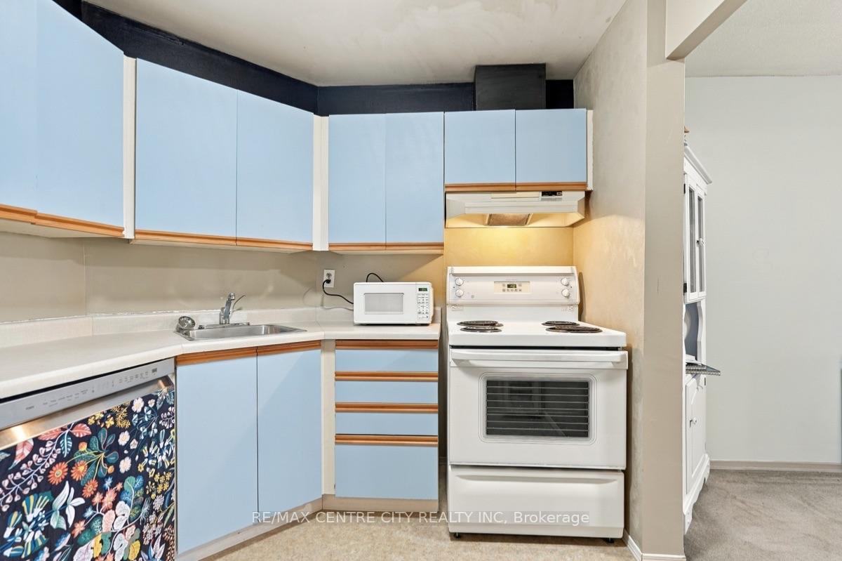 Photo 11 of Unit 506, 858 Commissioners Road E, London, South H — HOMEH