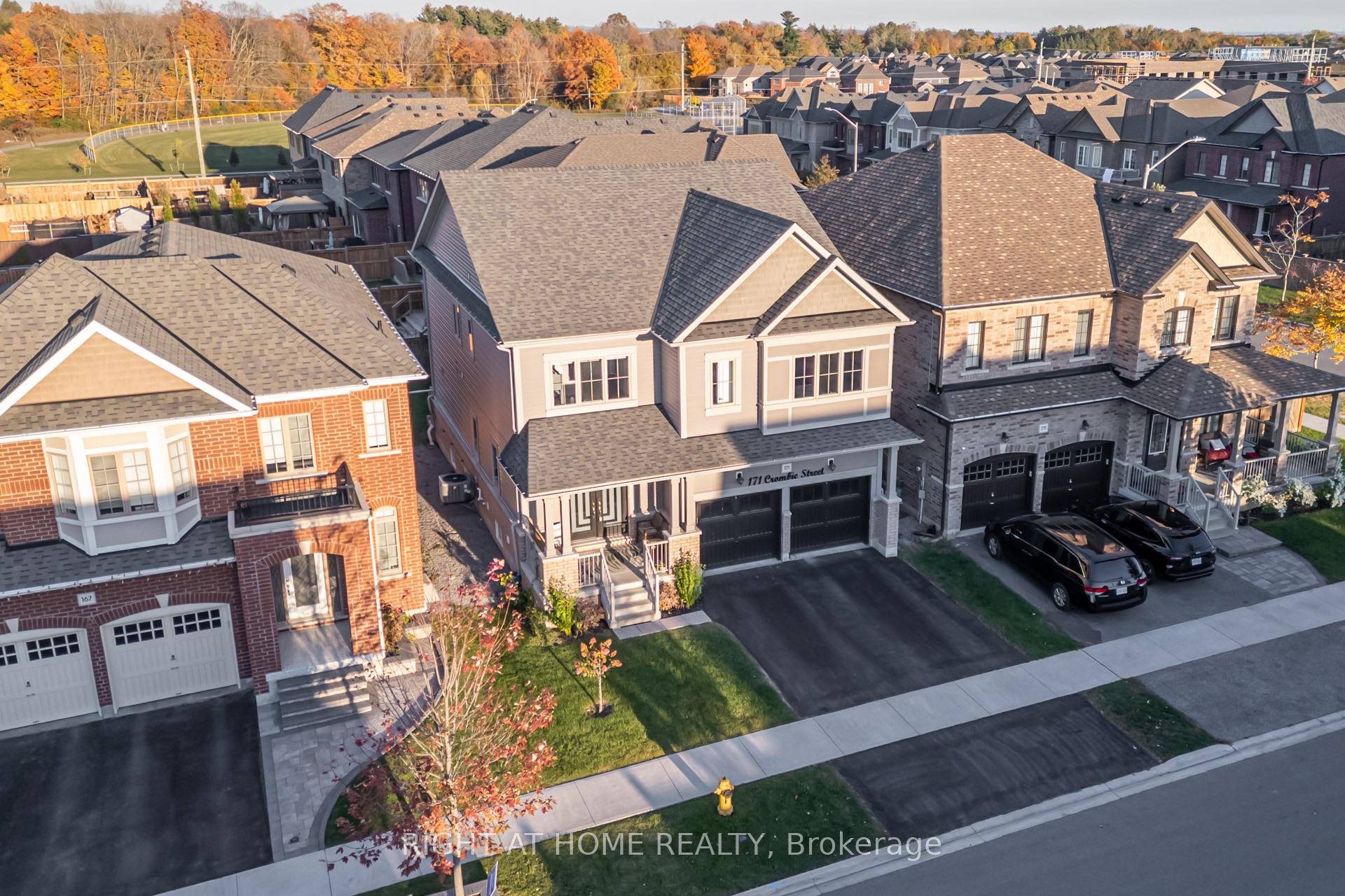 Photo 3 of 171 Crombie Street, Clarington, Bowmanville — HOMEH
