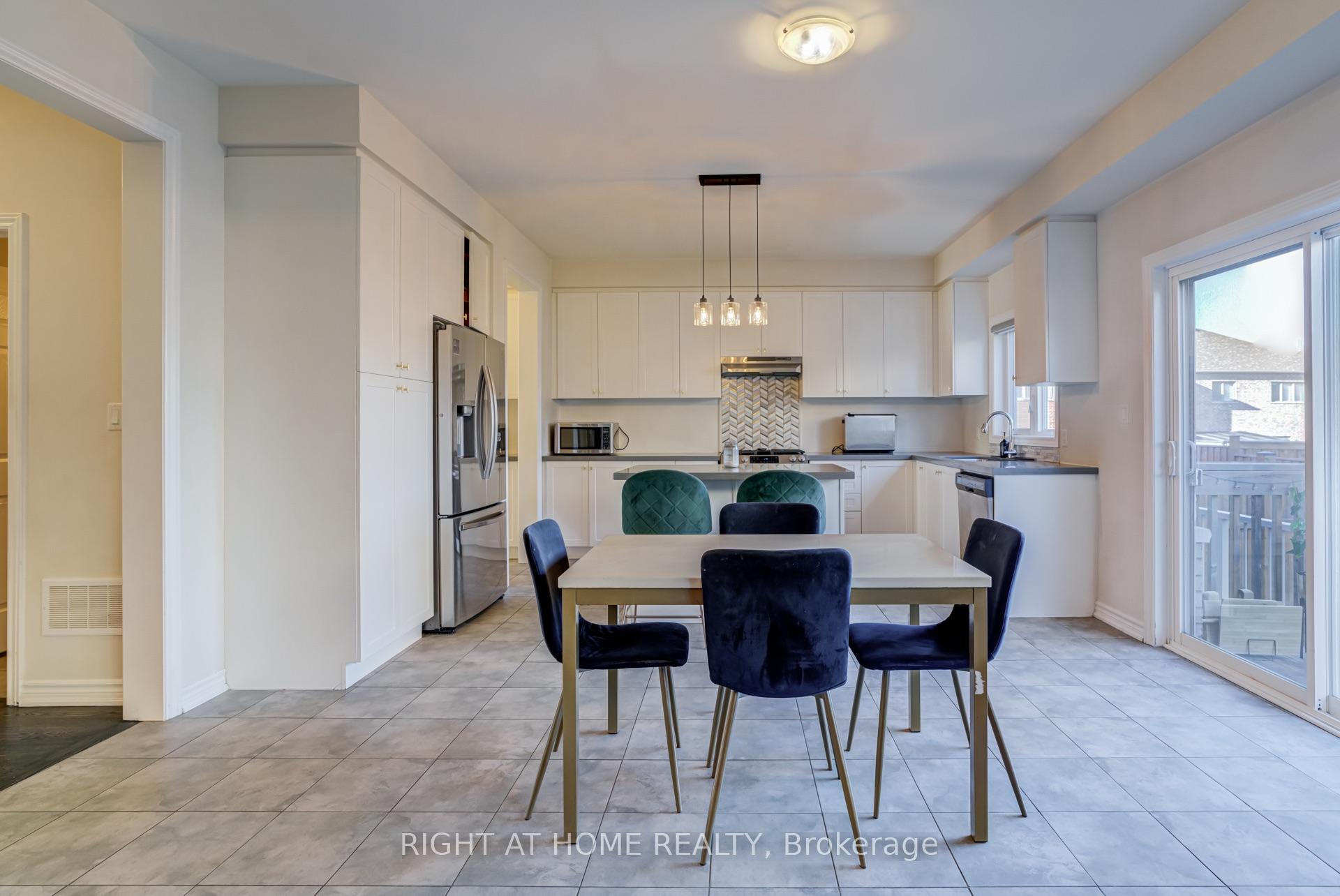 Photo 14 of 171 Crombie Street, Clarington, Bowmanville — HOMEH