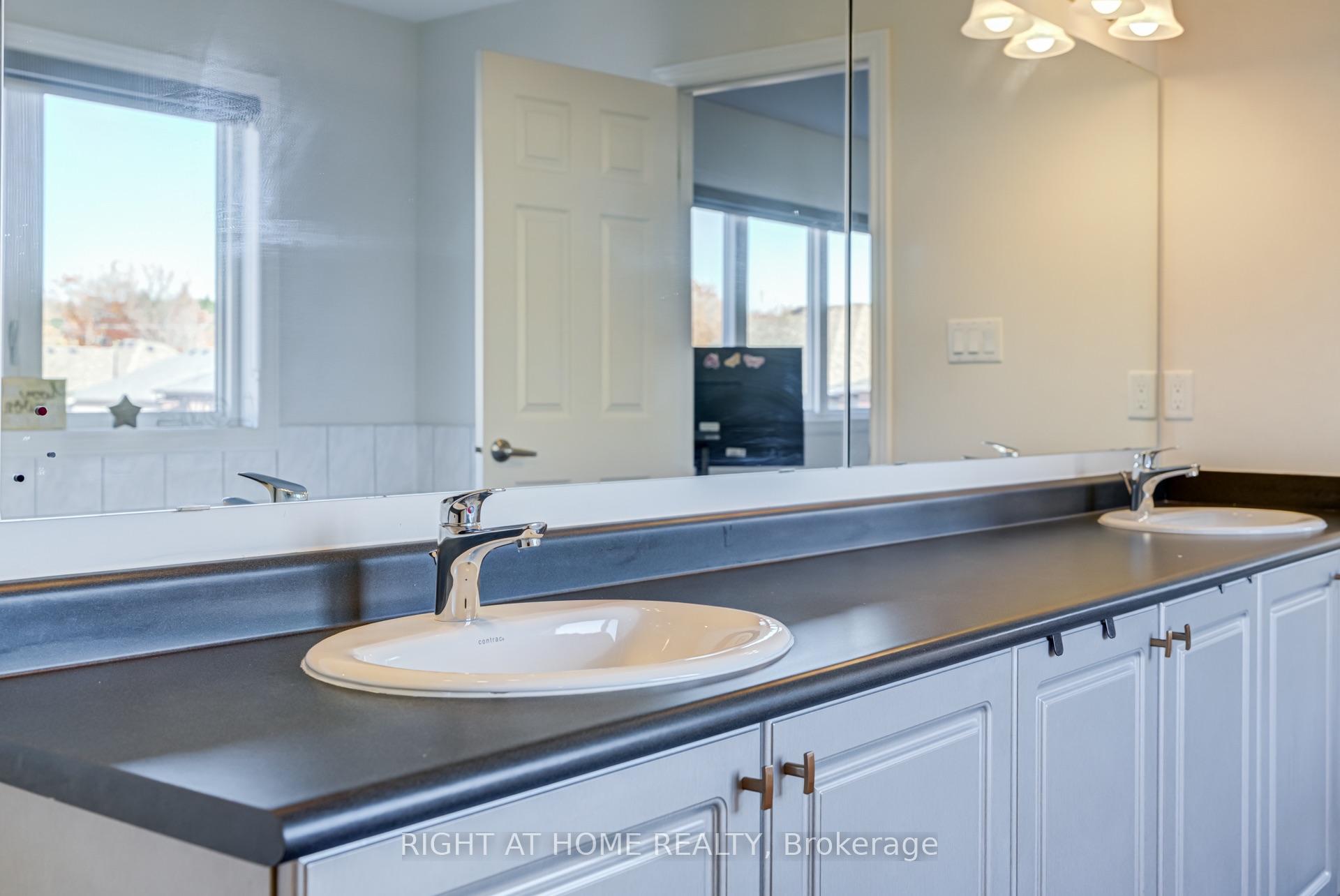 Photo 29 of 171 Crombie Street, Clarington, Bowmanville — HOMEH
