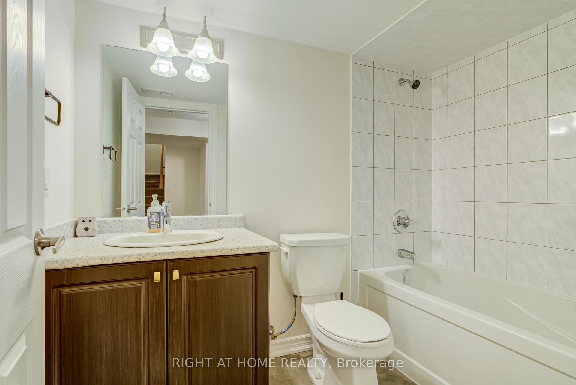 Photo 48 of 171 Crombie Street, Clarington, Bowmanville — HOMEH