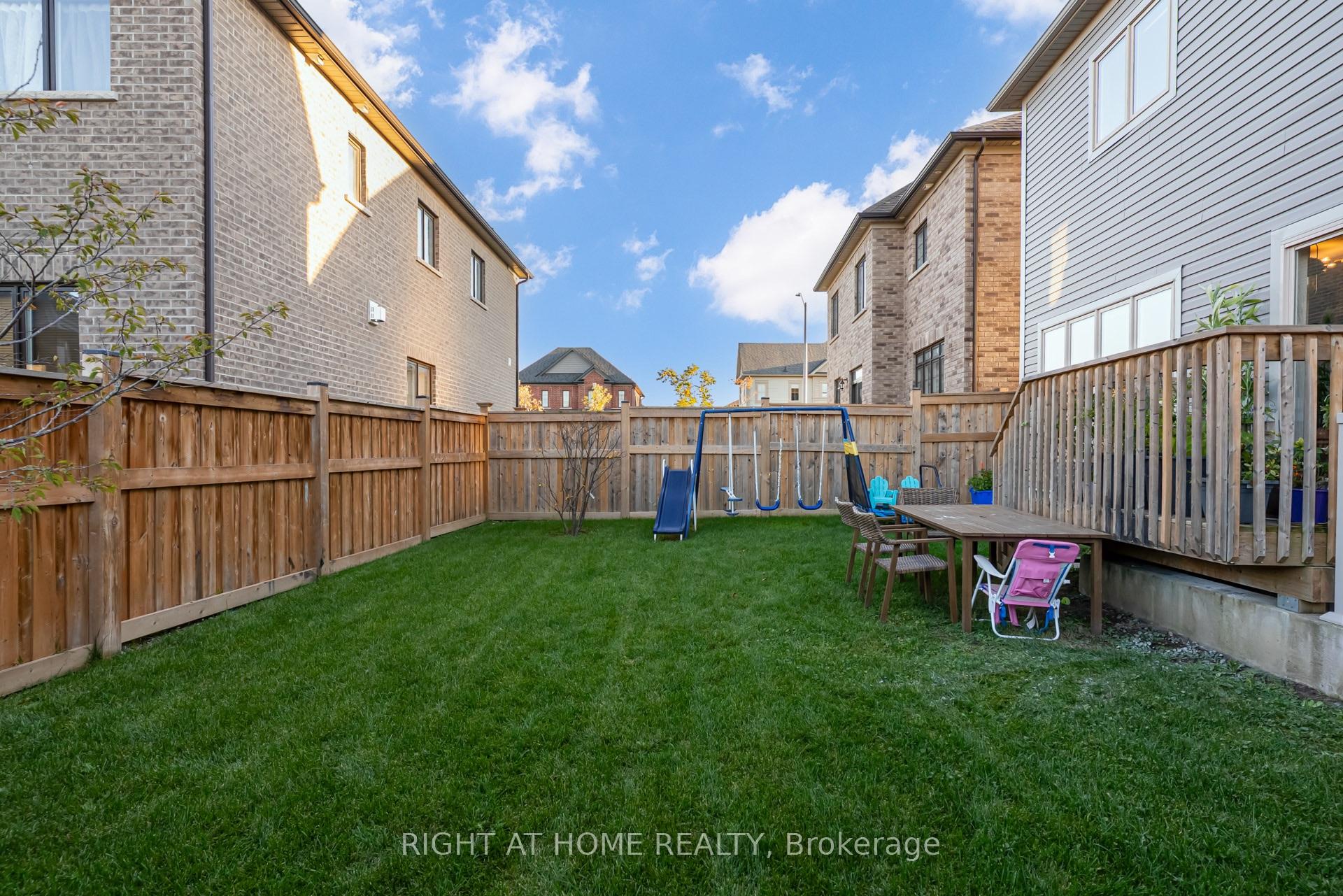 Photo 49 of 171 Crombie Street, Clarington, Bowmanville — HOMEH