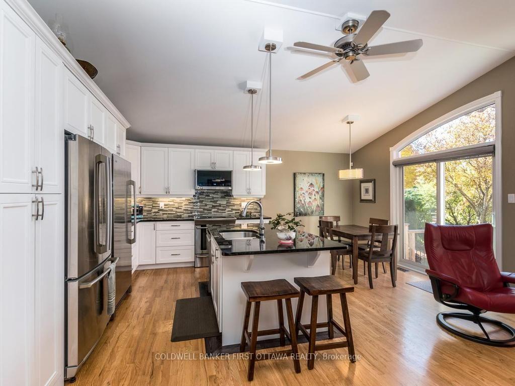 Photo 14 of 57 Amberlakes Drive, Ottawa, Stittsville (Central) — HOMEH