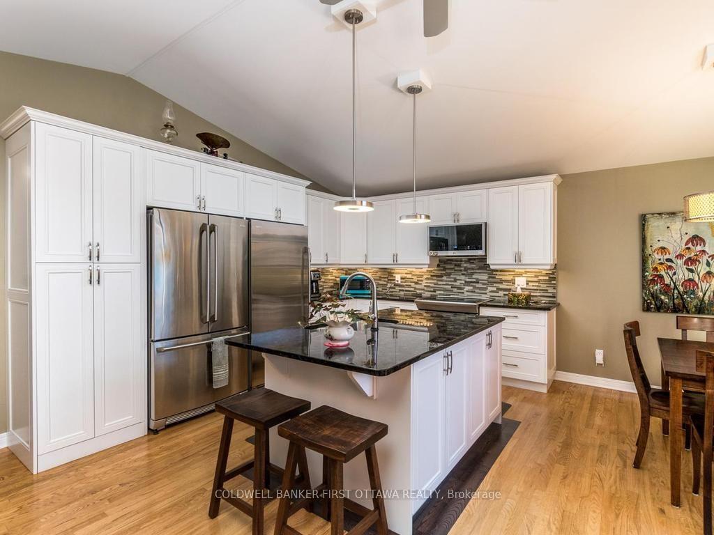 Photo 15 of 57 Amberlakes Drive, Ottawa, Stittsville (Central) — HOMEH