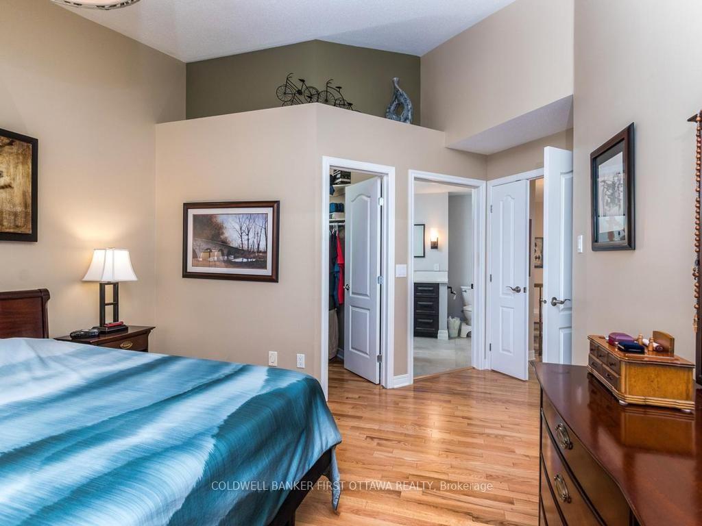Photo 24 of 57 Amberlakes Drive, Ottawa, Stittsville (Central) — HOMEH