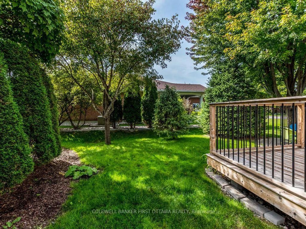 Photo 39 of 57 Amberlakes Drive, Ottawa, Stittsville (Central) — HOMEH