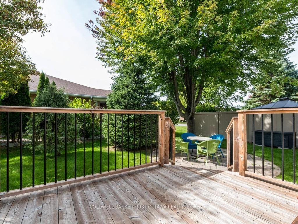 Photo 42 of 57 Amberlakes Drive, Ottawa, Stittsville (Central) — HOMEH
