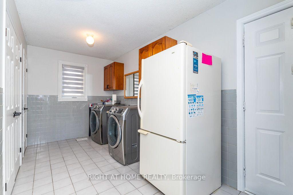 Photo 14 of 468 Dewitt Road, Hamilton, Stoney Creek — HOMEH